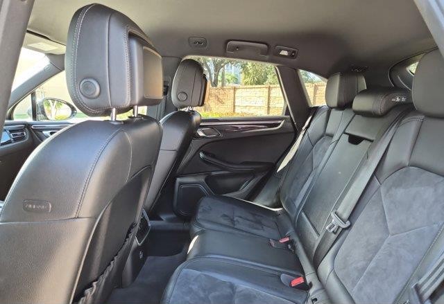 
								2020 Porsche Macan Base|55,561 Miles|AWD full									