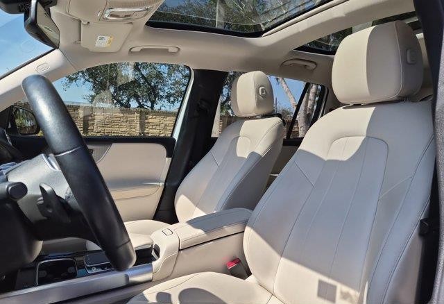 
								2020 Mercedes-benz GLB 250|54,307 Miles|FWD full									